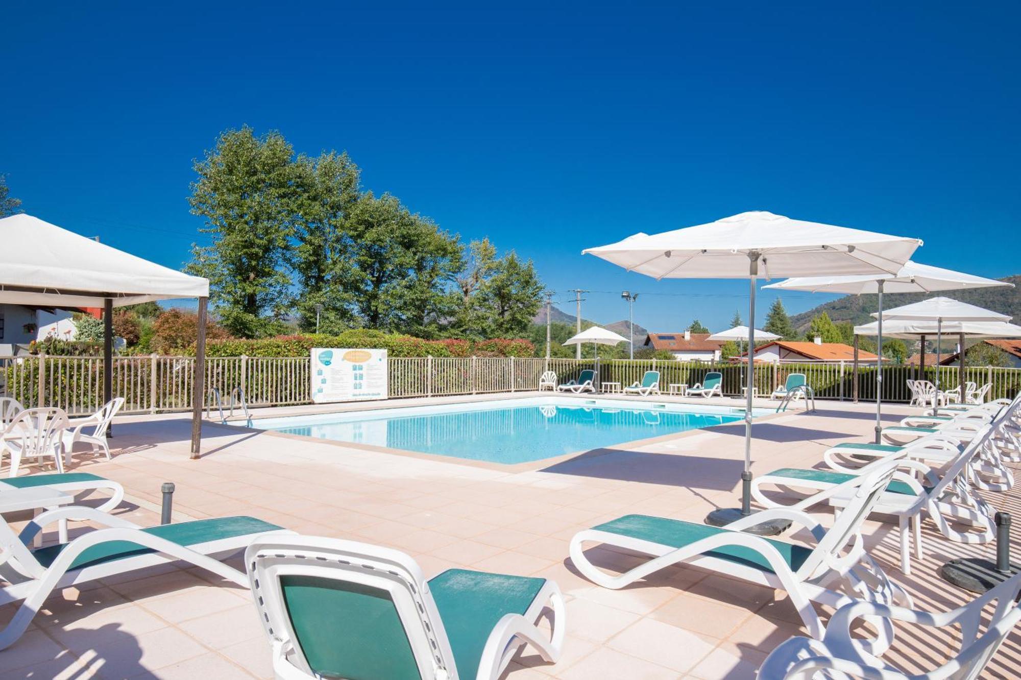 Vvf Residence Pays Basque แซงต์-ฌอง-ปี-เดอ-ปอร์ ภายนอก รูปภาพ